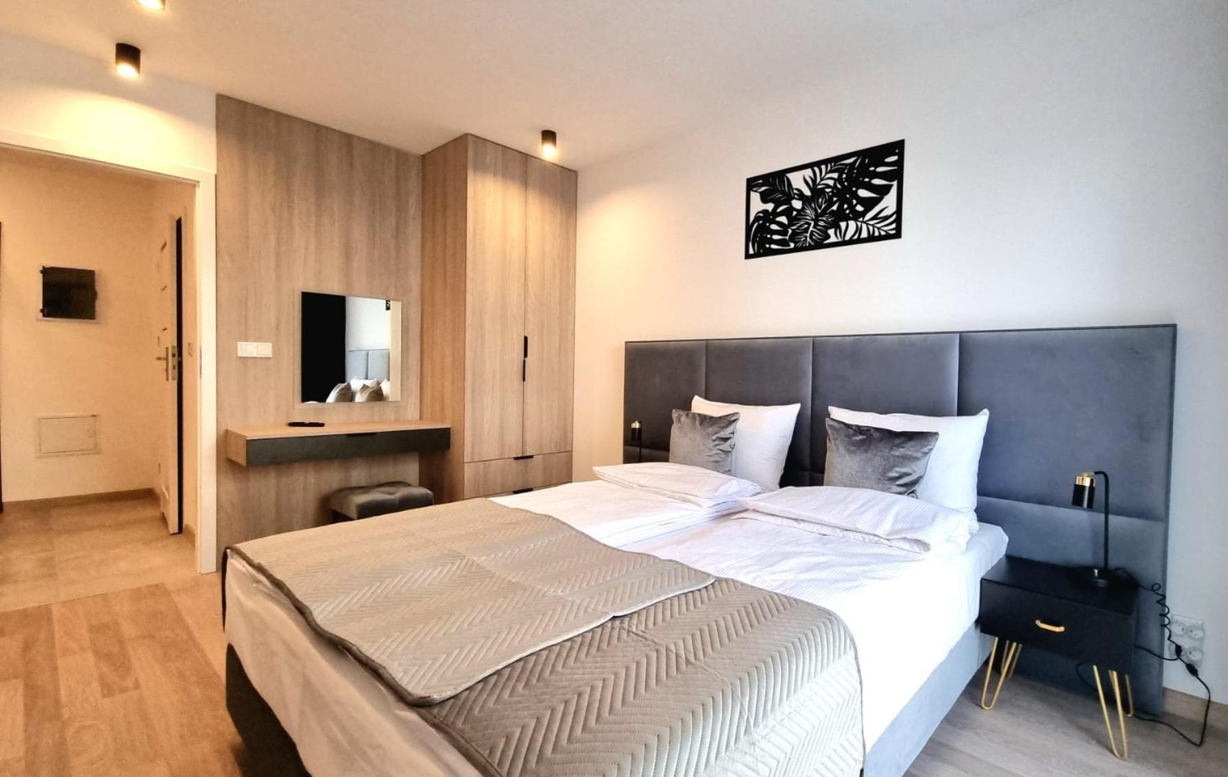 Nook Nook Apartments Bytkowska 103 카토비체 객실 사진